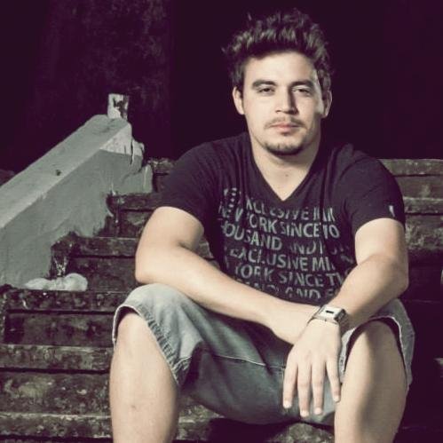 Alegrete - Rio Grande do Sul / Brazil. Single, 23 years. Musician and composer.  http://t.co/Z2iOyBEbkY 
http://t.co/2f5qatNygd
http://t.co/U5zTXDmq8m