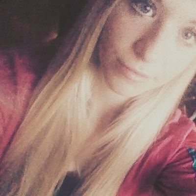 love chilling / 18 / live is hard / hardcore ♥♥