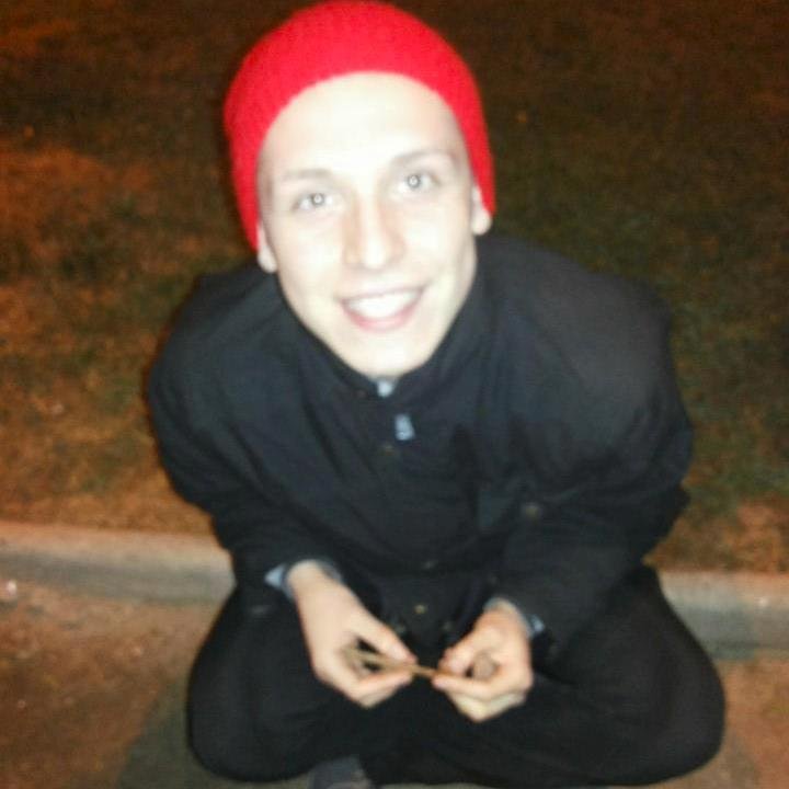 AravenaOsvaldo's profile picture. Vivo :3