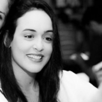 Futura Atriz e Publicitaria. 20 anos. Apaixonada por literatura.