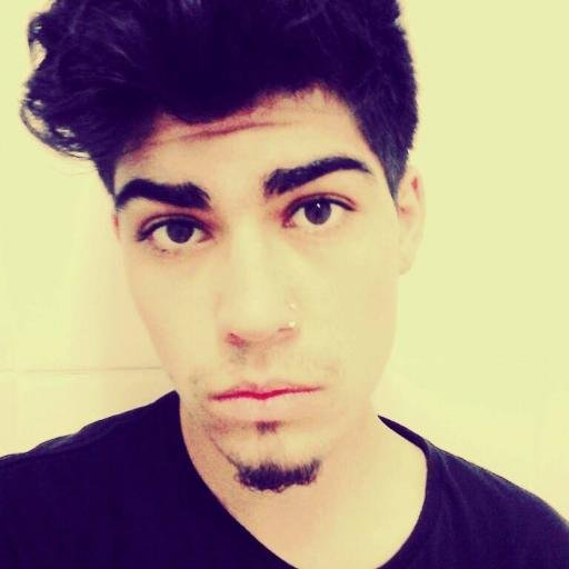 Wpp: 41 9572-6939 -------- ------------Eu posso ser o que você quiser! 
Posso ser até quem você mais deseja..
Contanto que me faça feliz!