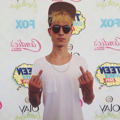 go follow @featherlost happy you got your kian follow ily
stay positive good things are coming your way :)