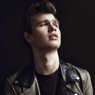 Caleb Prior , grand frère de Tris , érudit de 16 ans
