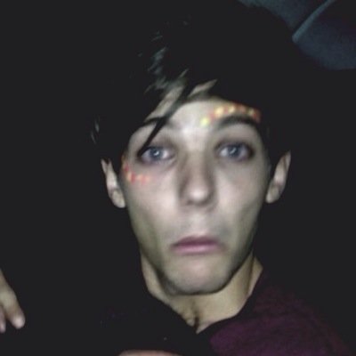 ୧ﾟ･✧ if you have money and an unhealthy obsession with a boy band then we can be good friends ✧･ﾟ୨
