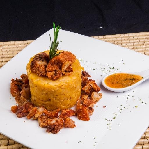 Somos el mejor lugar para Tí , la mejor comida, el mejor servicio... ven y disfruta con tus amigos..
Info: 809-813-0186
809-556-6808