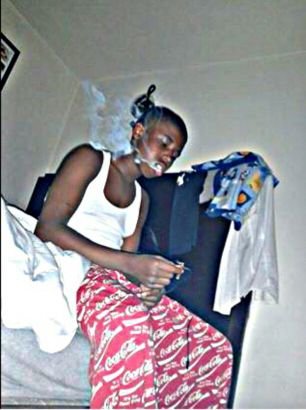 Nigga u ont even kno  me imma let ya bitch  blow merecord  her on camera an show it to ya homies 
Fmoig@King_dinkk