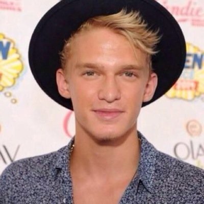 Met Cody 12/12/11 & 02/12/12, 07/08/13, 22/08/13 Follow @keyscreens Cody follows