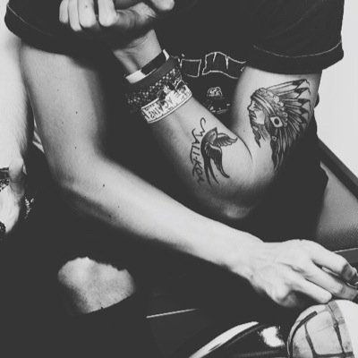 YourTrueHood's profile picture. @apertured5sos & @calumsbrunette7 = ♡ I've sat in silence living in a world of noise