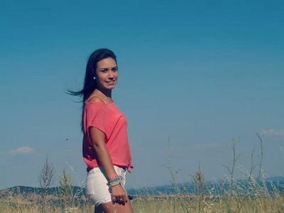 Dame tu presente, tu futuro incierto y que el mundo nos recuerde por soñar despiertos ☺