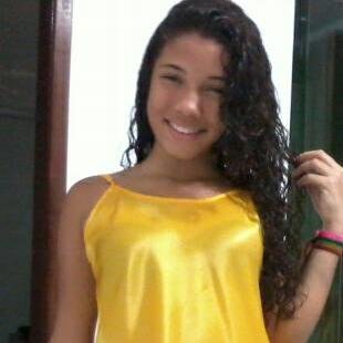 Um sonhador é aquele que só ao luar descobre o seu caminho e que, como punição, apercebe a aurora antes dos outros.te amo @luablanco