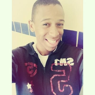 fabiorober21's profile picture. Que o frio na barriga seja apenas vontade de viver...  insta : fabio_roberto01 *-* segue que sigo todos de volta e ainda divulgo ;)