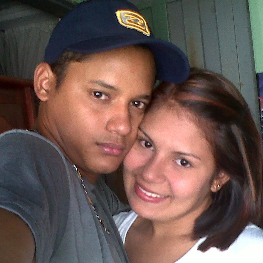 Feliz y los motivos me sobran. Agradecida con mi Dios por cada minuto de vida. los amo mis J.J