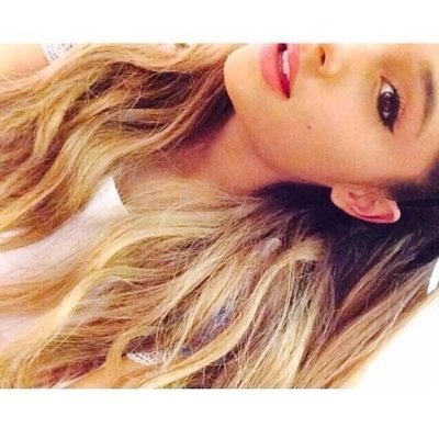 Ariana || 19 || etero || Sono diventata mamma di Chantal,è tutta la mia vita!