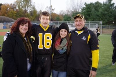 MarroneTom's profile picture. 