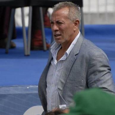 Presidente del Partido Justicialista de Ezeiza. Presidente de COFELCO. Secretarío de seguridad Municipal. Militante Peronista.