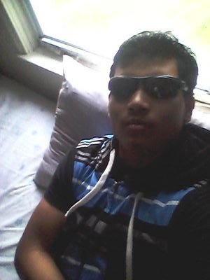 OviedoPollis's profile picture. Soy Romántico. Me gusta el reggaeton Cristiano.Creo en Dios.Dios no esta muerto.