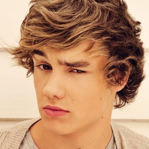 nasci linda cresci abusada e hoje eu sou directioner pro terro das recalcadas :)