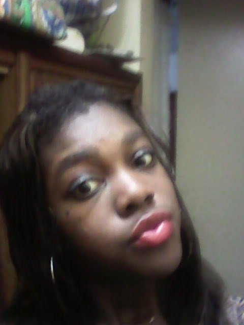 YySisl's profile picture. 