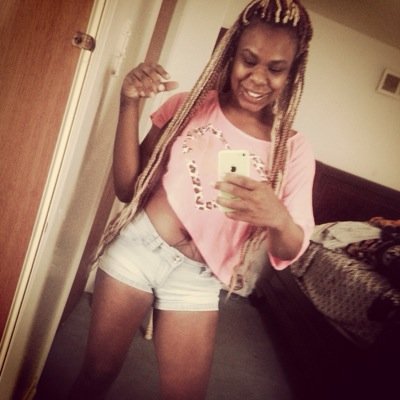 I'm 20 Dnt Gt Tyme Fa Bss && Follow Myy Neww Twitter Everybdyy