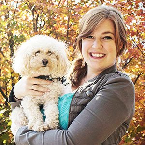 Wedding & lifestyle photographer who dabbles in web/graphic design. I just want to take pictures of pretty things, create on my compy, and meet awesome people.
