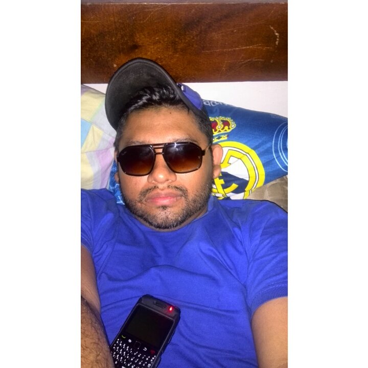 . 
Mi Corazon es blanco Hala Madrid!! 
http://t.co/qnyklrYTlZ