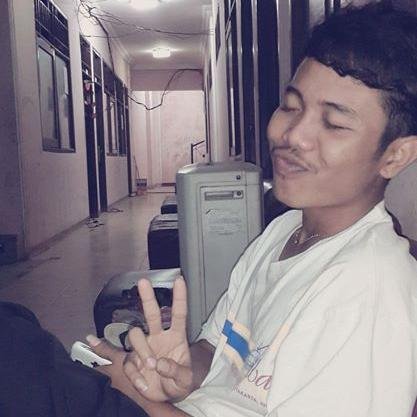 DhieEmbot's profile picture. 