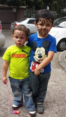 Abogado en libre ejercicio, DJ profesional, Barcelonista de corazón.  Mi vida: mi esposa y mis hijos!!!