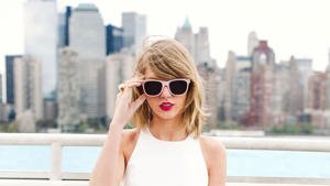 Haters gonna hate hate hate hate
But Taylor's gonna slay slay slay slay