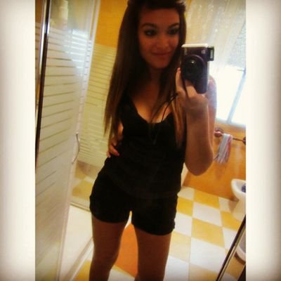 'cuando soy buena estoy bien pero cuando soy mala soy mucho mejor' mayo del 97. twiter2 de granada al mundo