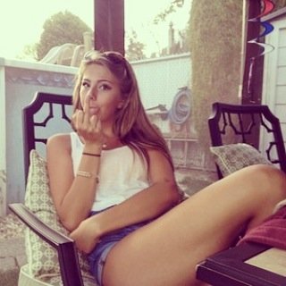 Nicole_trins Profile Picture