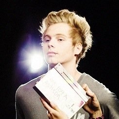 Loving 4 aussies that probably i would never know