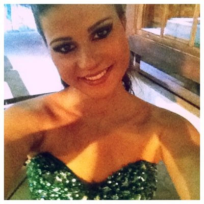 Graduada em Enfermagem, 21 anos, Mineira, Cruzeirense.