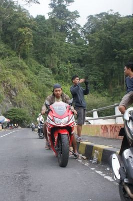 7D95D6FC  biar tambah kenal....