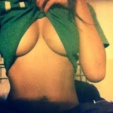 I just love tits and ass. Email me at zirese@gmail.com to show em off.  Follow me and i won't disappoint you. Mention for a follow back. Send love