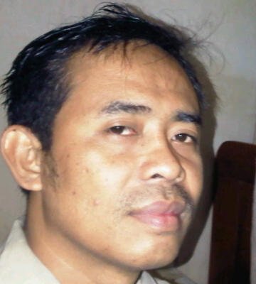 Kita tidak akan bisa mencapai sukses dengan berpikir negatif, carilah cara agar tetap berpikir positif.