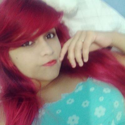 Não crie expectativas *-* sou bipolar, chata e as vezes insuportavel *-* mas também sou legal, não confunda a minha amizade com outra coisa *-* flw