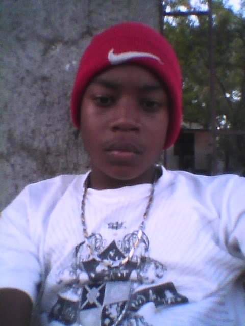 diamondlivingt1's profile picture. 