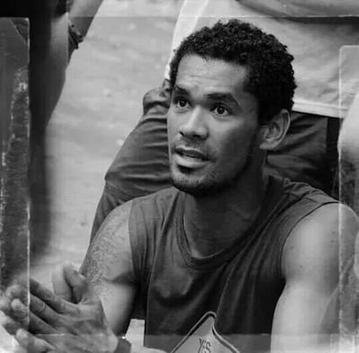 Interesses: Desenho, Reggae, Capoeira, Parkour, Café, Tattoo, Kickboxing, Workout...
#ACapoeiraDoPernaLonga
#OParkourDoPernaLonga