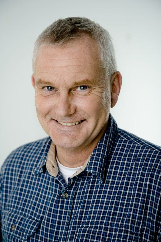 Professor i organisasjonspsykologi ved BI Handelshøyskolen som forsker på organisasjonsatferd, ledelse og HRM.