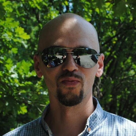То, что мы совершаем, мы могли бы делать и без участия чувств – чувства лишь сопровождают наши действия.