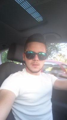 VicentOsca's profile picture. el tiempo siempre tiene la razón, que al final, cuando algo te pertenece, un día inesperado vuelve y aunque sea de lejos oye tu canción. 