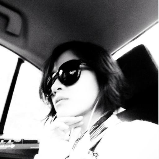 Call me Yoyo. A simple girl, i am a tour guide and i love to read.