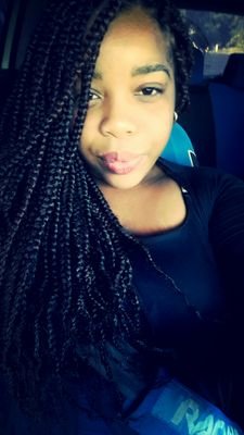 Très peu de choses à dire , mes tweets ne sont pas passionnants je suis juste une meuf parmis tant d'autre