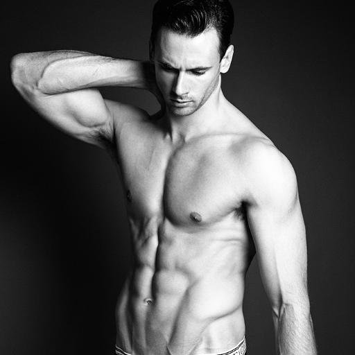 //London Based Personal Trainer\\, //Lifestyle and Nutrition Coach.\\ //Fitness Model signed with WAtheltic\\