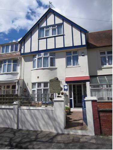 Colin and Jackie would like to welcome you to Blue Waters Lodge, a friendly family run victorian guesthouse, ideally placed in a central, quiet area of Paignton