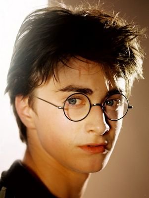 14 años, 4º curso en Hogwarts/Gryffindor/  #pottertty
