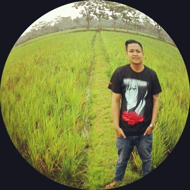 So rock and roll.!!! | traveler a.k.a Bolang | Playing Guitar