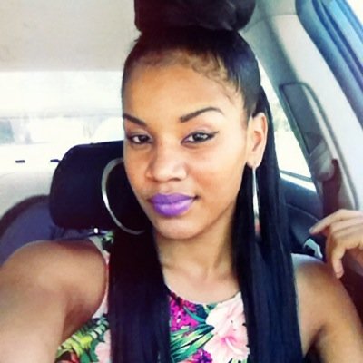 IG: Renia_
