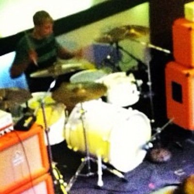 Drummer for @MCreggaePA http://t.co/pStO8InATt
