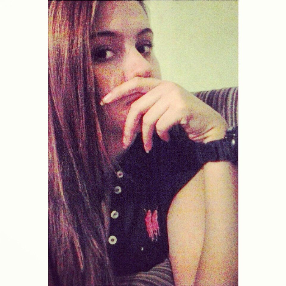 que seja simples assim verdadeiro sem medo de errar e ser feliz ✌  ,     Aleemao